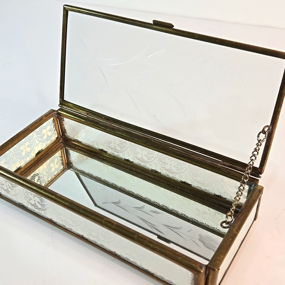 Vintage Etched Glass Jewelry Trinket Box Hinge-Lid Lace Gold Frame Shabby Chic - Picture 2 of 11
